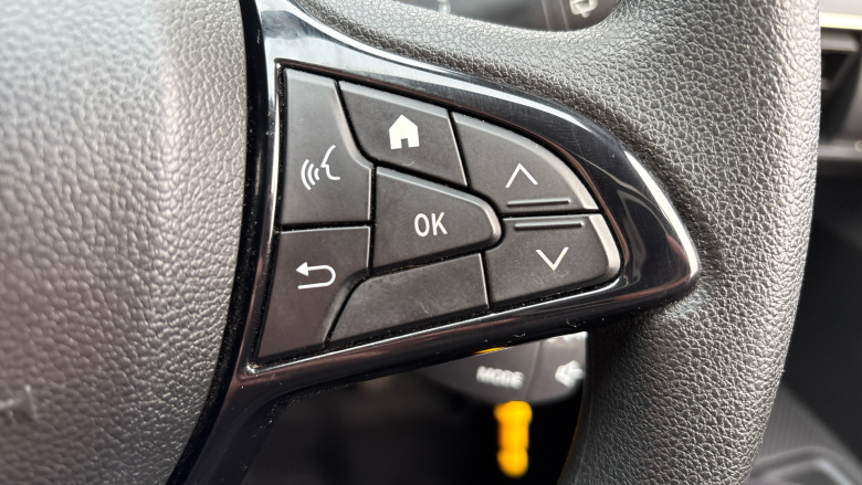 Dacia Jogger 1.0 TCe Essential 5dr Petrol Estate